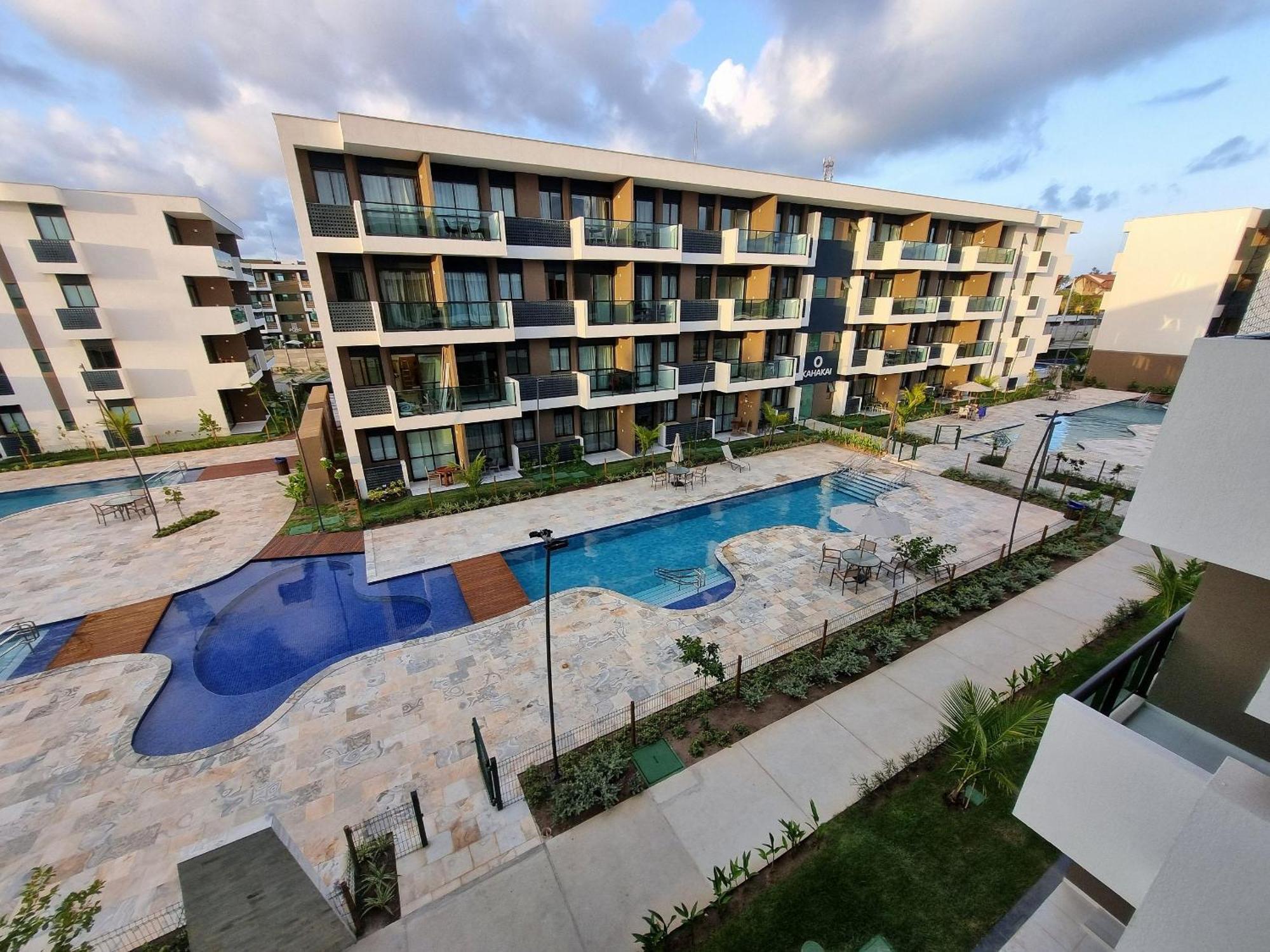 Apartment Pool View