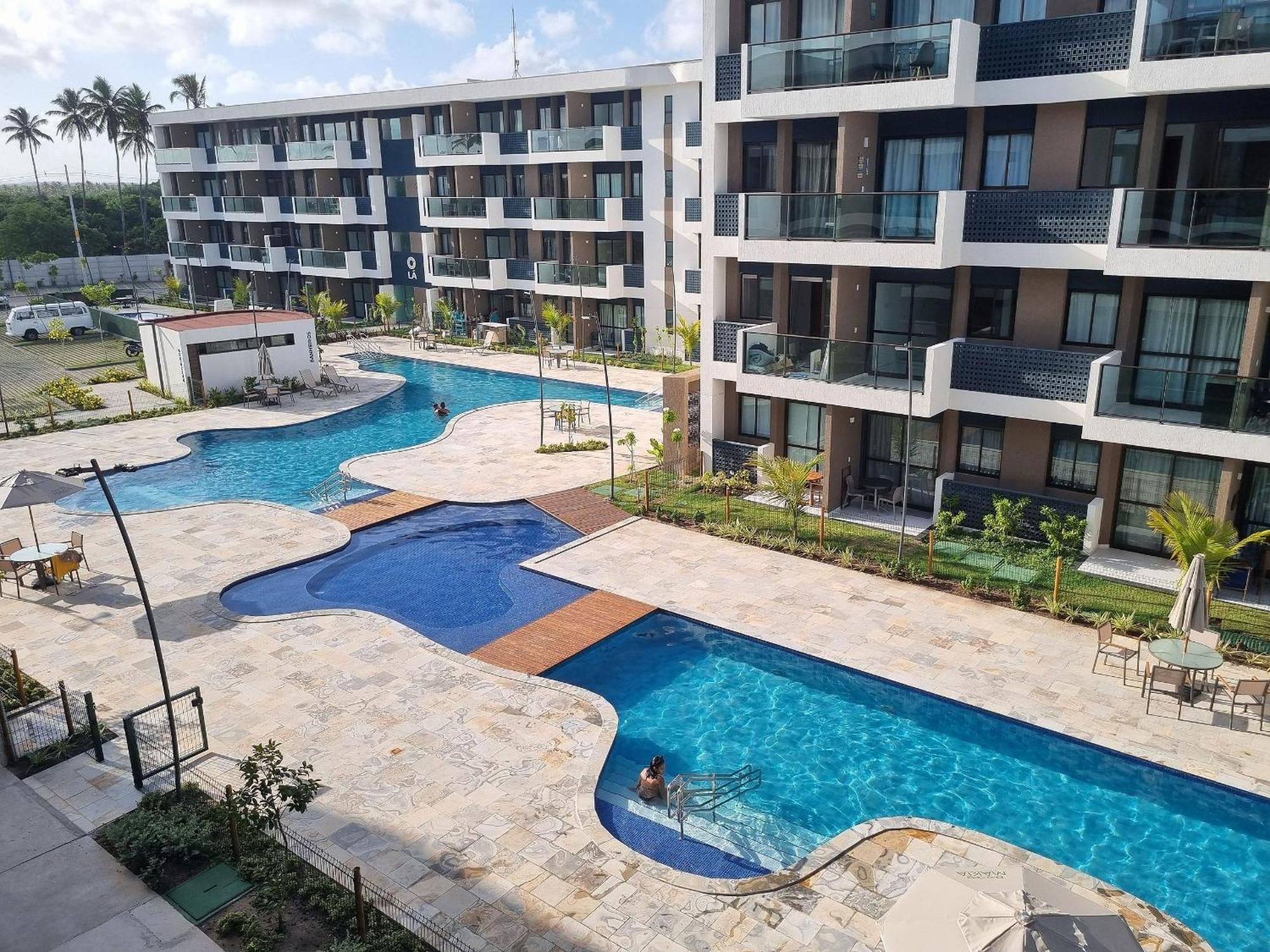 Apartment Pool View